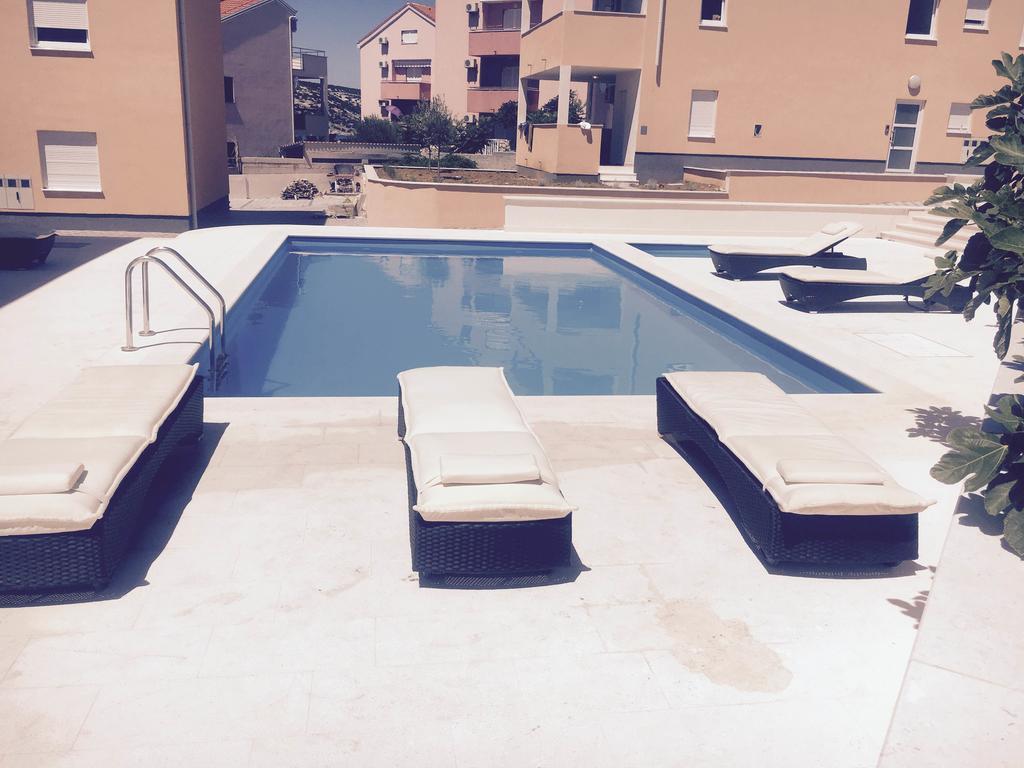 Orange Apartments Новаля Екстер'єр фото