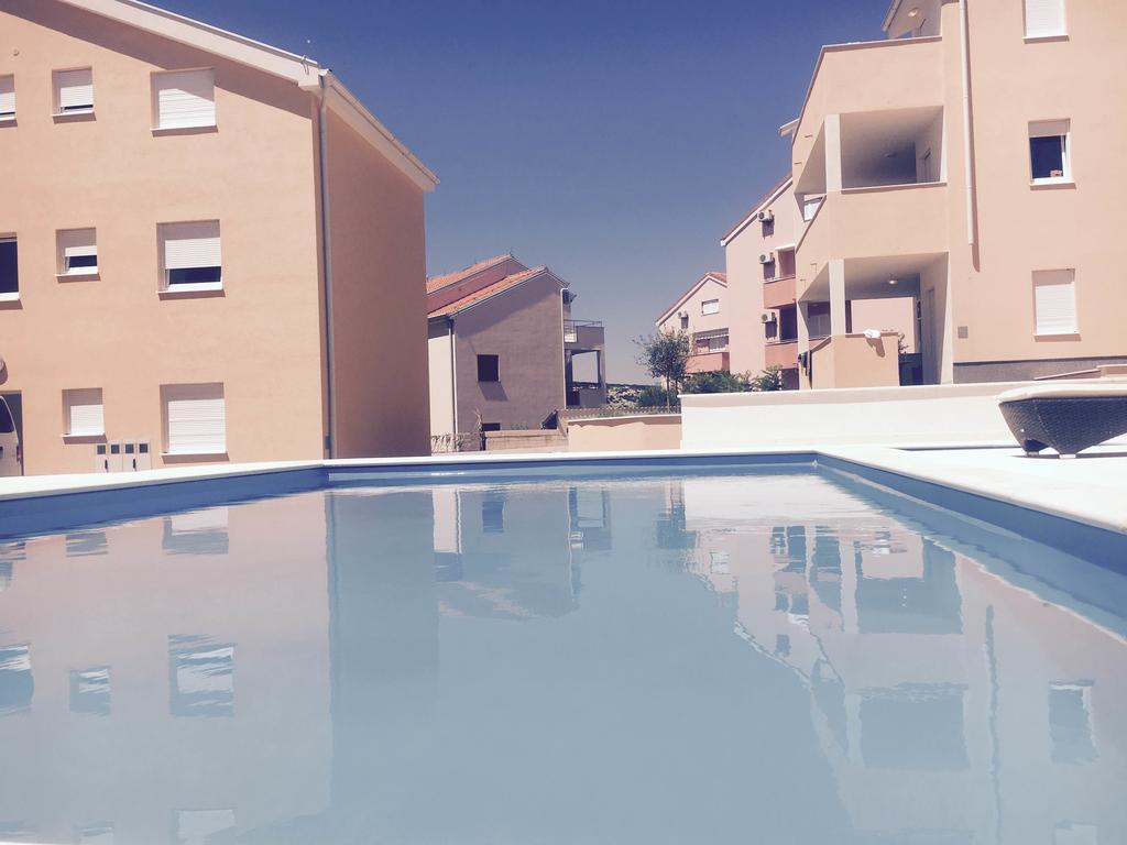 Orange Apartments Новаля Екстер'єр фото