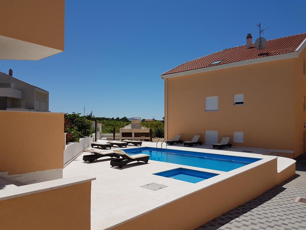 Orange Apartments Новаля Екстер'єр фото